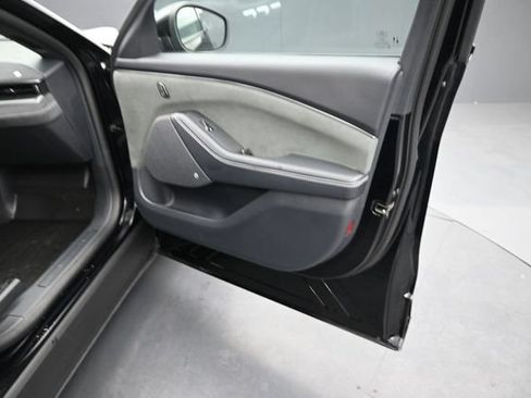 Used 2025 Ford Mustang Mach-E GT AWD/4WD image 32