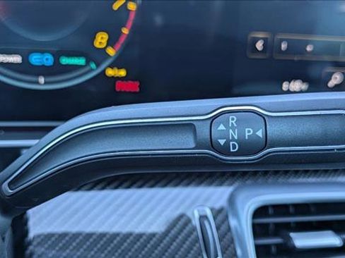 Used 2022 Mercedes-Benz GLE 63 AMG S image 12