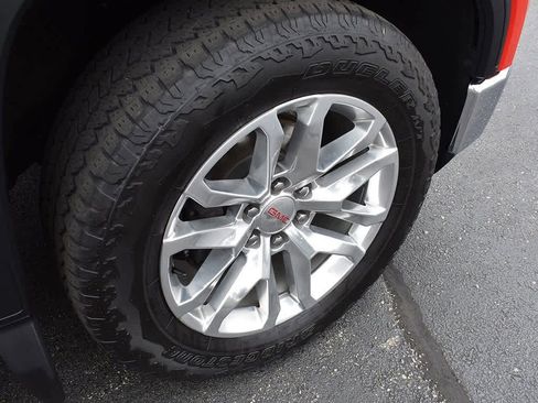 Used 2019 GMC Sierra 1500 SLT w/ SLT Premium Plus Package image 9