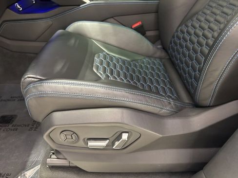 Used 2020 Lamborghini Urus image 26