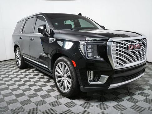 Used 2023 GMC Yukon Denali w/ Denali Reserve Package RWD image 27