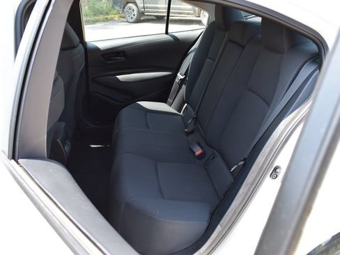 Used 2025 Toyota Corolla LE FWD image 7