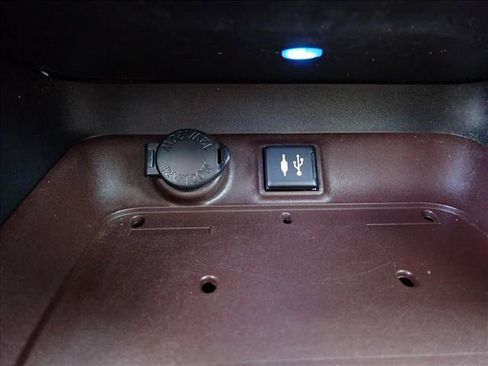 Used 2019 Toyota RAV4 Limited w/ Cold Weather Package AWD/4WD image 21