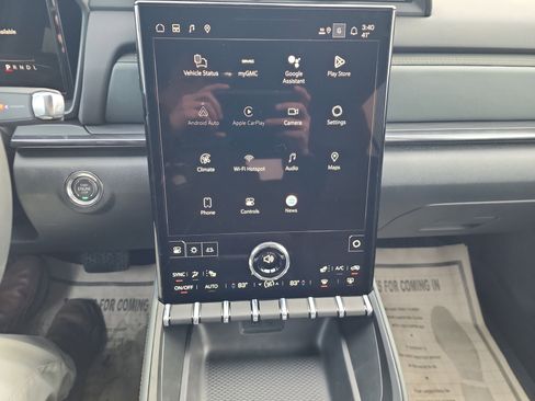 New 2026 GMC Terrain AT4 w/ LPO, Floor Liner Package image 14