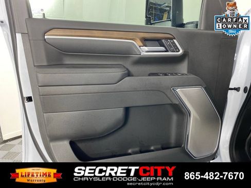 Used 2026 Chevrolet Silverado 2500 High Country w/ High Country Premium Package AWD/4WD image 12