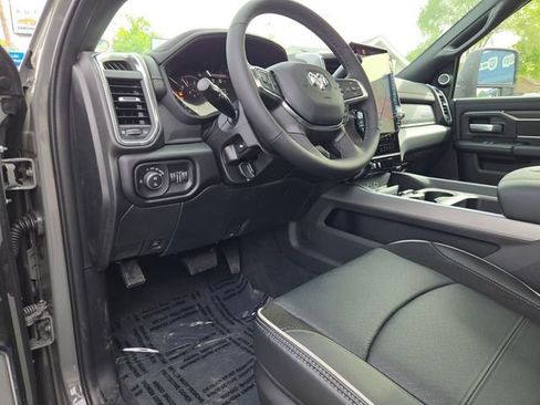 New 2026 RAM 3500 Laramie AWD/4WD image 23