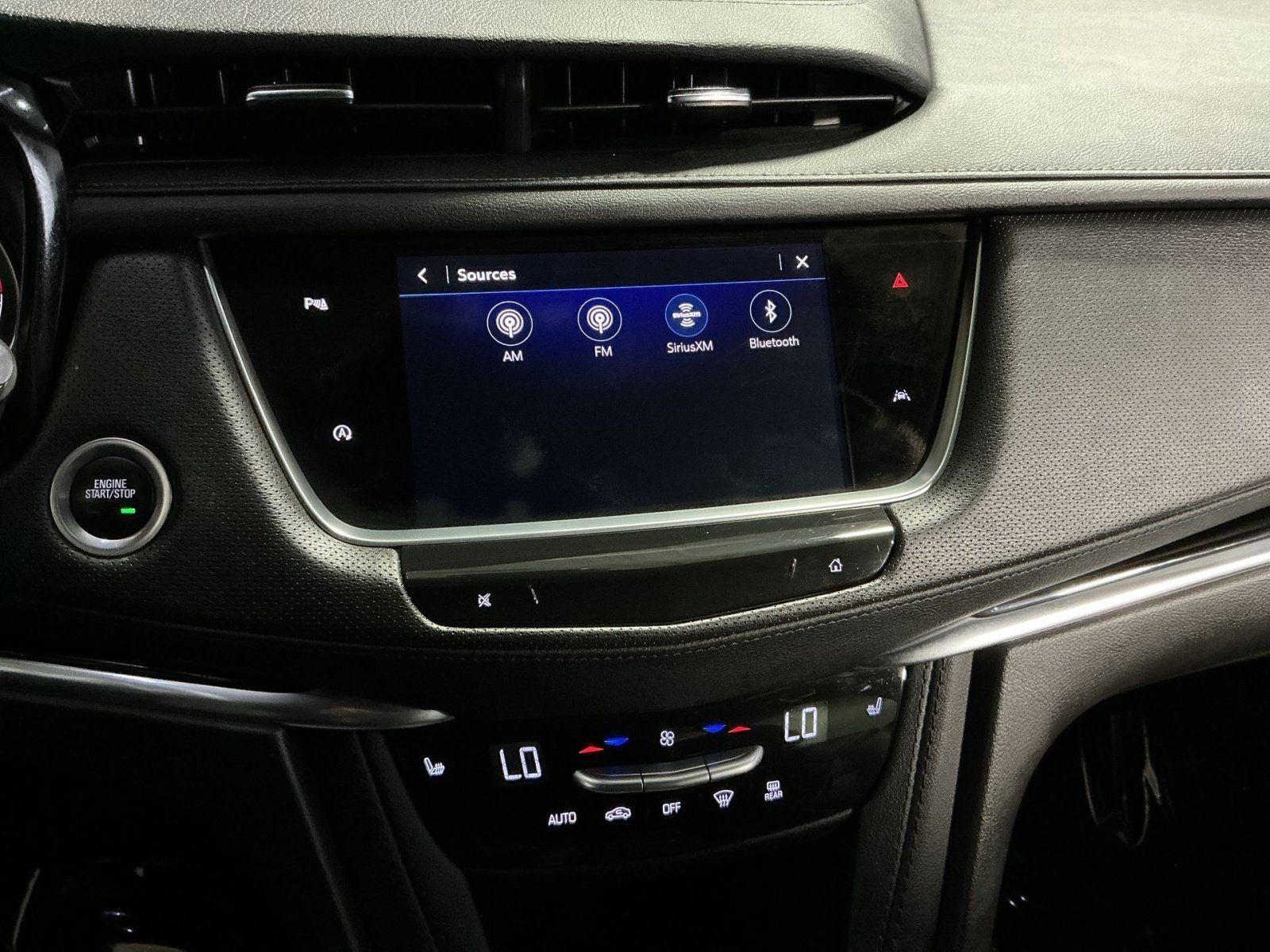 Used 2024 Cadillac XT6 Luxury w/ LPO, Floor Liner Package AWD/4WD image 19