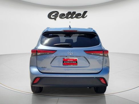 Used 2021 Toyota Highlander XLE image 6