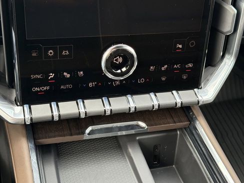 New 2026 GMC Acadia Denali Ultimate w/ LPO, Floor Liner Package AWD/4WD image 6