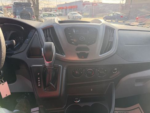 Used 2015 Ford Transit 350 XL image 31