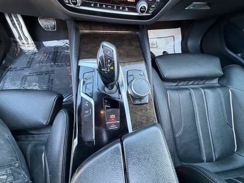 Used 2017 BMW 540i RWD image 98