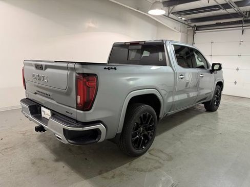 New 2026 GMC Sierra 1500 SLT image 6