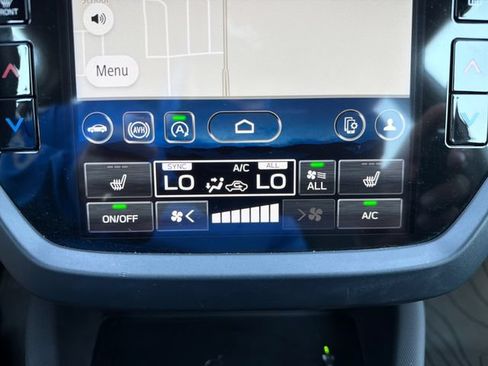 Used 2025 Subaru Forester Limited AWD/4WD image 14
