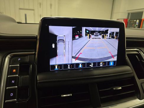 Used 2021 Chevrolet Tahoe High Country AWD/4WD image 25
