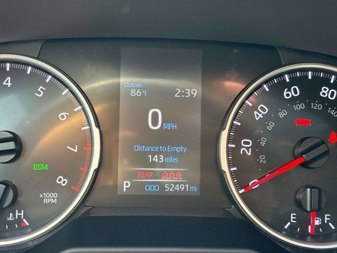 Used 2022 Toyota RAV4 XLE w/ Convenience Package AWD/4WD image 21