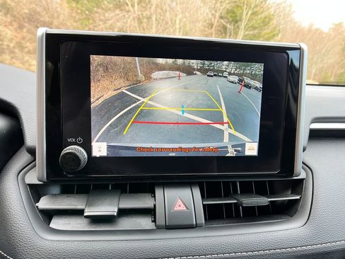 Used 2024 Toyota RAV4 XLE w/ Convenience Package image 19