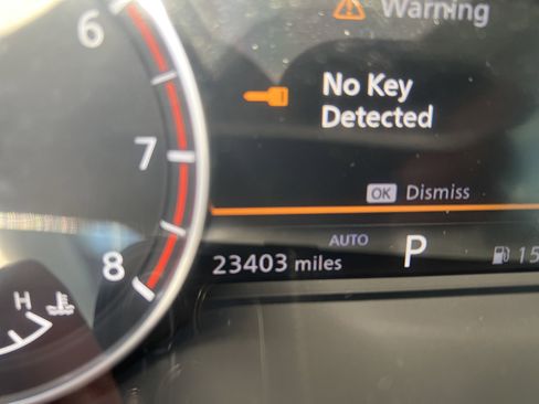 Used 2023 Nissan Rogue SV image 4