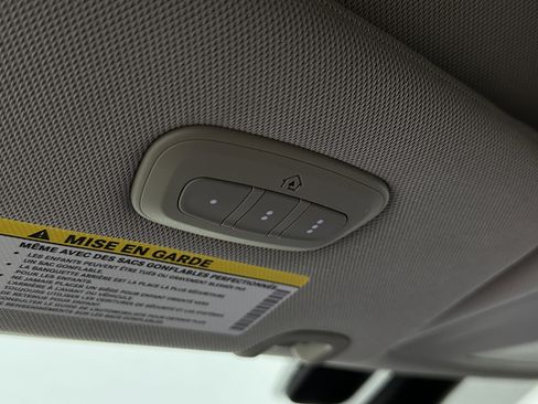Used 2022 Chrysler Pacifica Touring-L FWD image 22