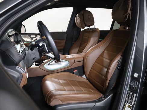 Used 2025 Mercedes-Benz GLS 450 4MATIC w/ AMG Line Exterior image 25