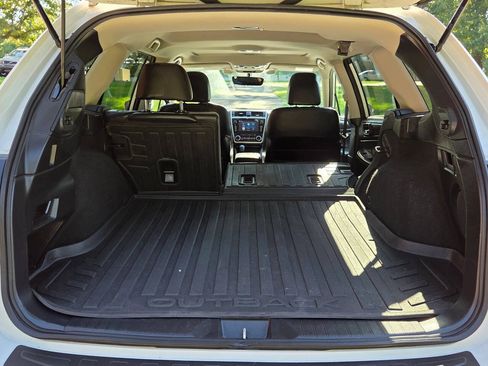 Used 2018 Subaru Outback 2.5i Limited AWD/4WD image 24