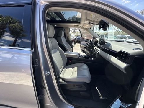 Used 2023 Honda Pilot Touring image 35