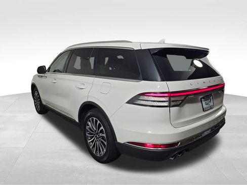 Used 2024 Lincoln Aviator Reserve image 7