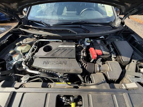 Used 2025 Nissan Rogue SV image 34