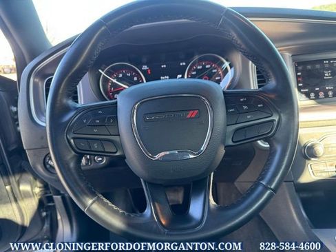 Used 2022 Dodge Charger SXT image 21