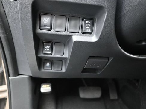 Used 2022 Nissan Frontier Pro-X RWD image 12