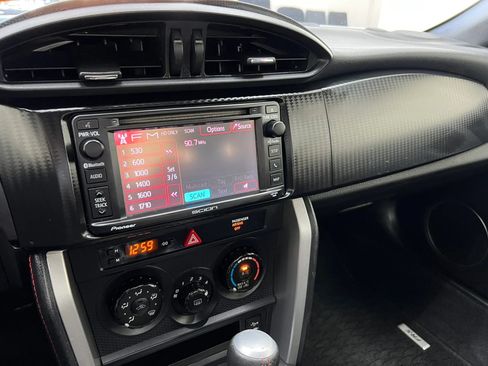 Used 2014 Scion FR-S RWD image 10