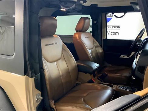 Used 2016 Jeep Wrangler Rubicon w/ Dual Top Group image 9