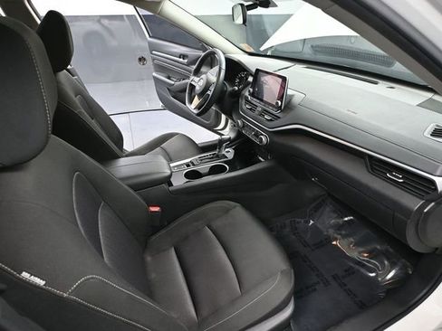 Used 2021 Nissan Altima 2.5 SV w/ SV Premium Package image 48