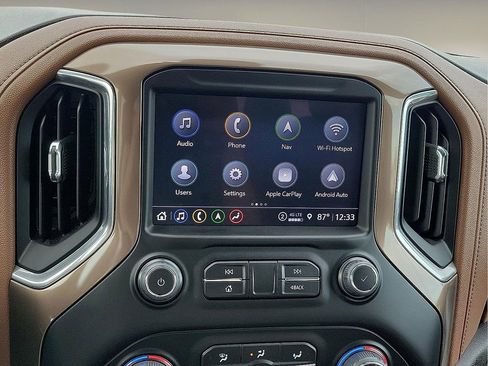 Used 2023 Chevrolet Silverado 2500 High Country w/ Z71 Off-Road Package image 15