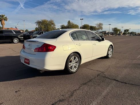 Used 2015 INFINITI Q40 w/ Navigation Package image 9
