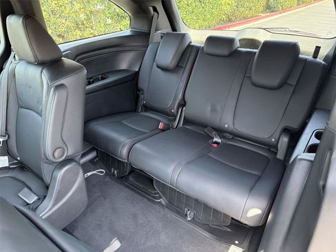 Used 2025 Honda Odyssey Sport-L image 41