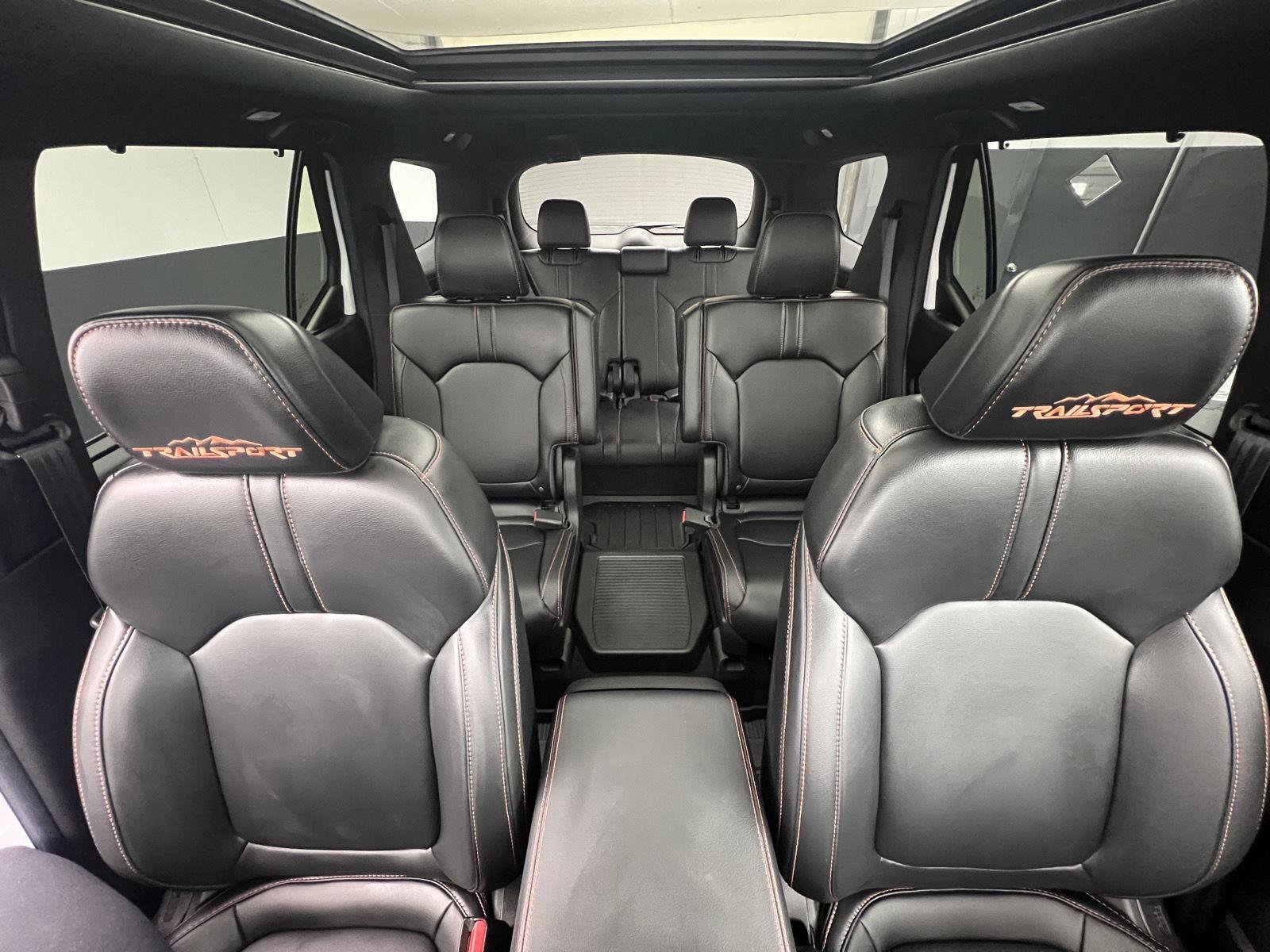 Certified 2025 Honda Pilot TrailSport image 32