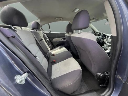 Used 2013 Chevrolet Cruze LS FWD image 9