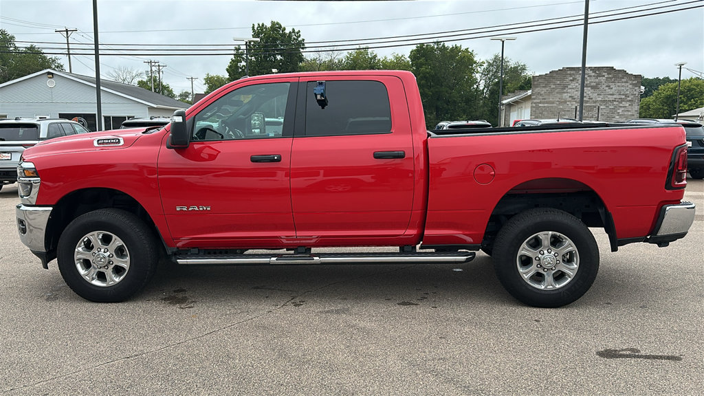 Used 2026 RAM 2500 Big Horn AWD/4WD image 4