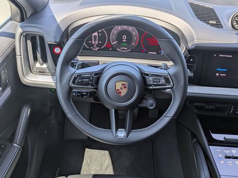 New 2025 Porsche Cayenne E-Hybrid image 15