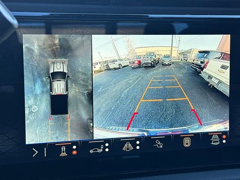 Used 2025 GMC Sierra 2500 AT4 w/ AT4 Premium Plus Package image 26