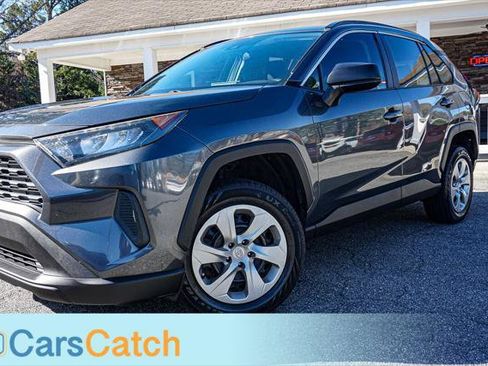 Used 2020 Toyota RAV4 LE image 7