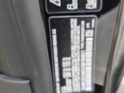 New 2025 BMW 230i xDrive Coupe w/ Premium Package AWD/4WD image 17