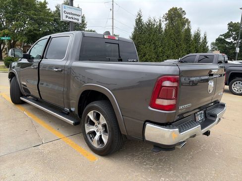 Used 2019 RAM 1500 Laramie AWD/4WD image 3