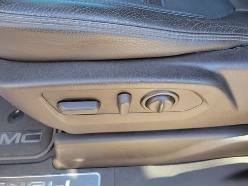 Used 2019 GMC Sierra 1500 Denali w/ Denali Ultimate Package image 19