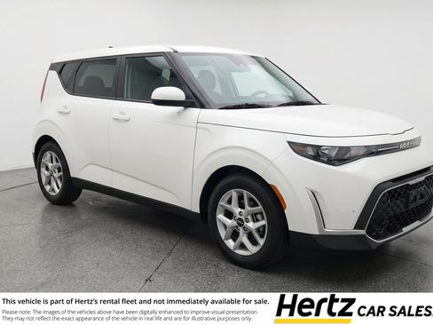 Used 2025 Kia Soul LX w/ LX Technology Package FWD image 1
