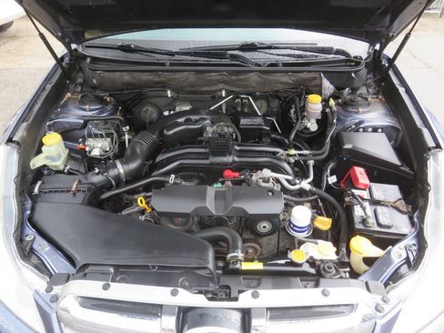 Used 2014 Subaru Outback 2.5i Premium AWD/4WD image 30
