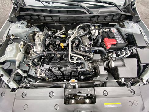 Used 2024 Nissan Altima 2.5 SV image 28