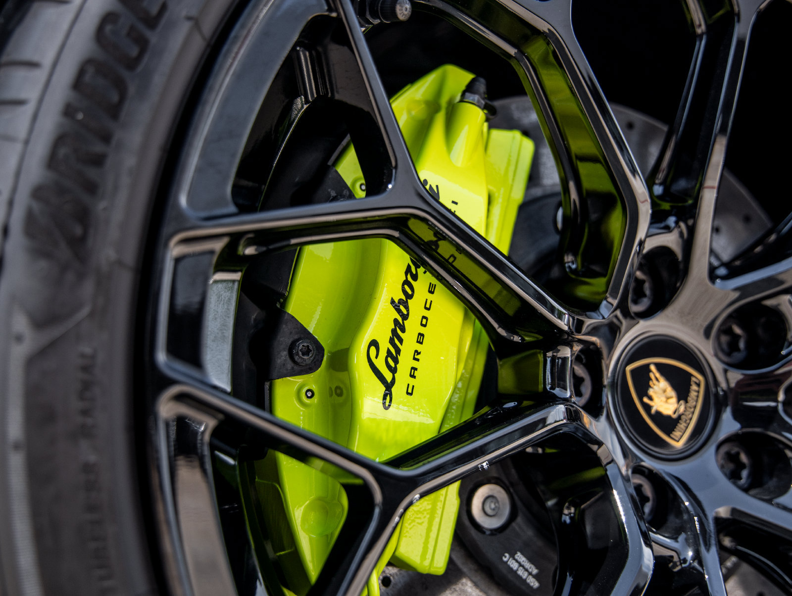 Used 2024 Lamborghini Huracan Tecnica RWD image 18