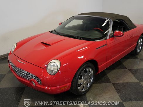 Used 2002 Ford Thunderbird image 26