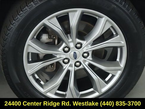 Used 2022 Ford Explorer XLT w/ Equipment Group 202A image 10